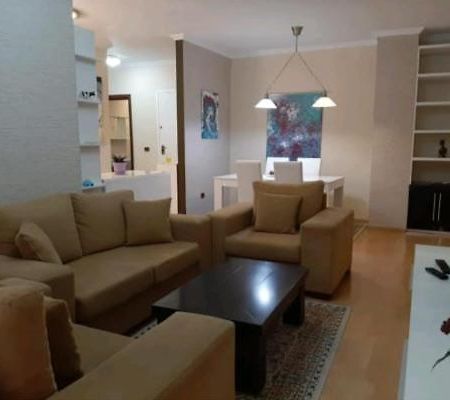 Erina Luxury Apartment Tirana Buitenkant foto